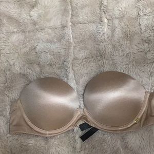 Victoria Secret Very Sexy strapless bra